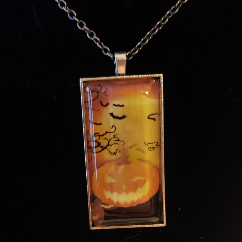 Host Pick!! Halloween Pumpkin Pendent